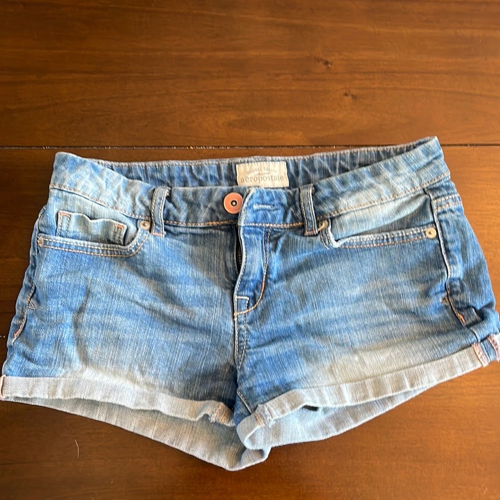 Aeropostale Shorts - Size 3/4